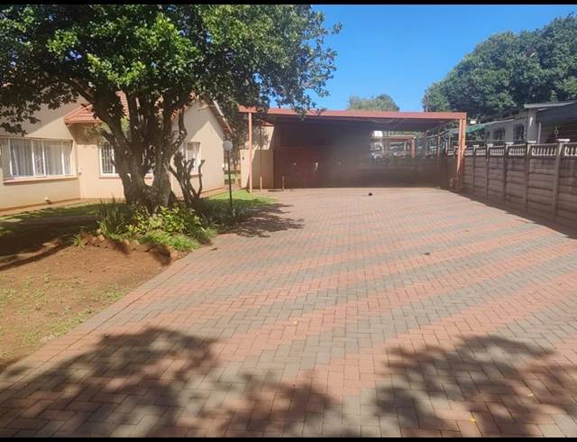 4 BEDROOM HOUSE FOR SALE IN VALHALLA